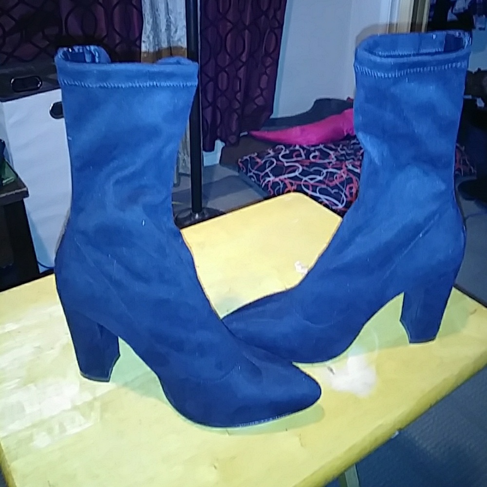 ****Reserved****Boots never been warn